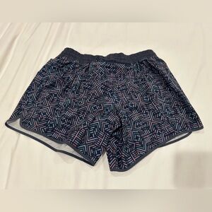 Patagonia Woman 9 Trails 6” Short - Size Medium